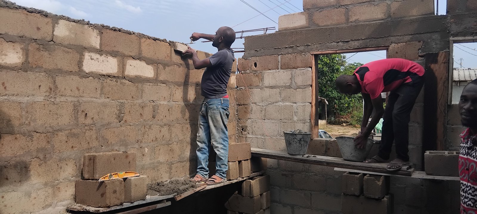 Travaux du BTP: (Plan, Maçonnerie, Peinture, carrelage, Électricité, plomberie)